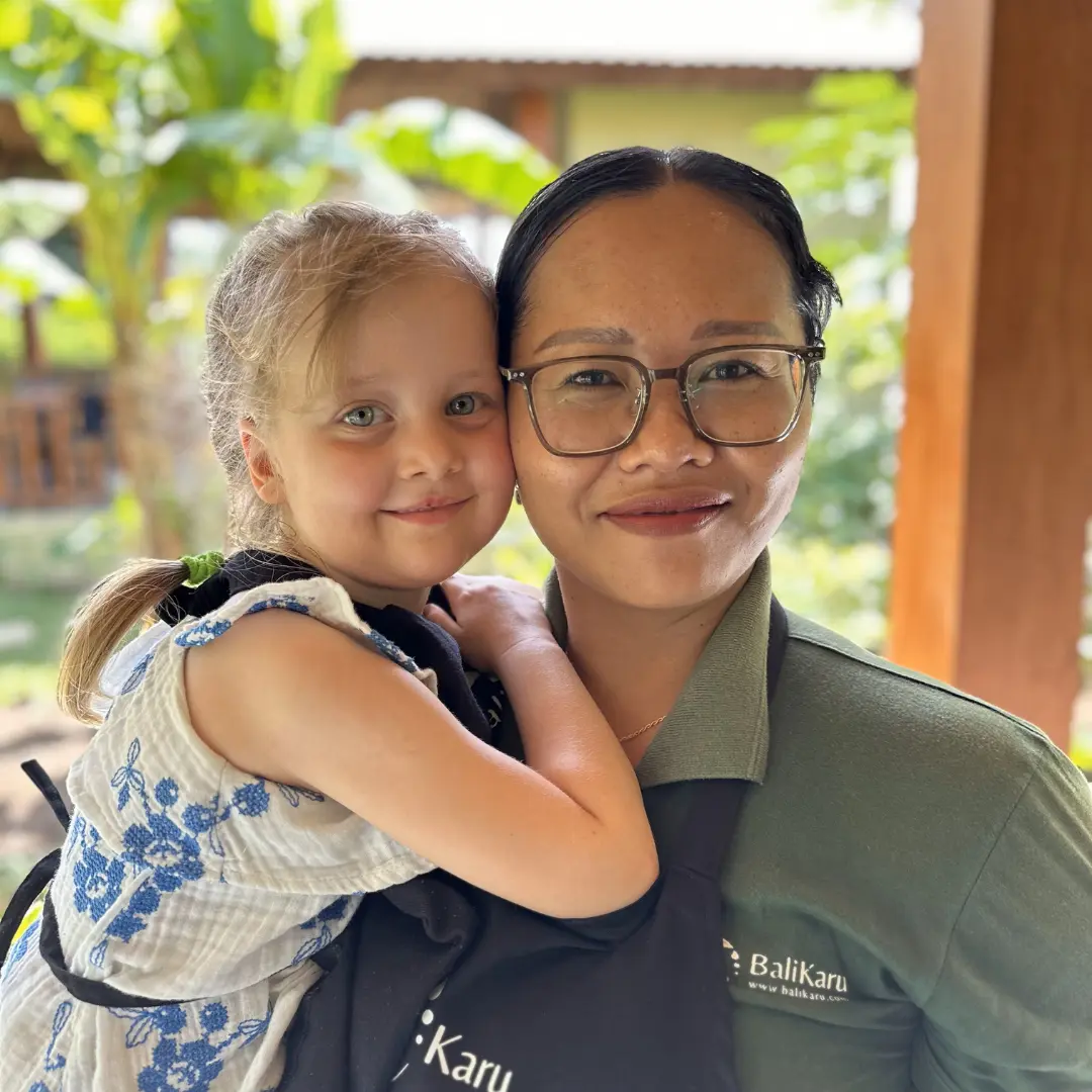 balikaru family - smiling child