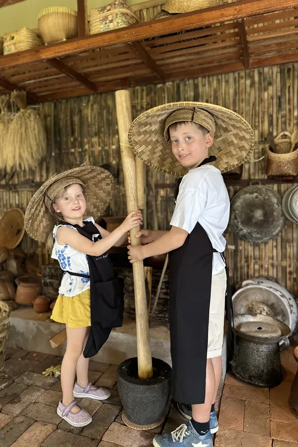 children in paon bali