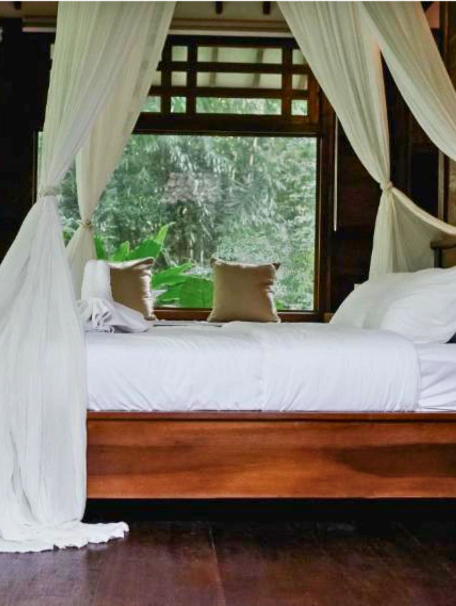 karu-cabin your bed in the jungle heaven