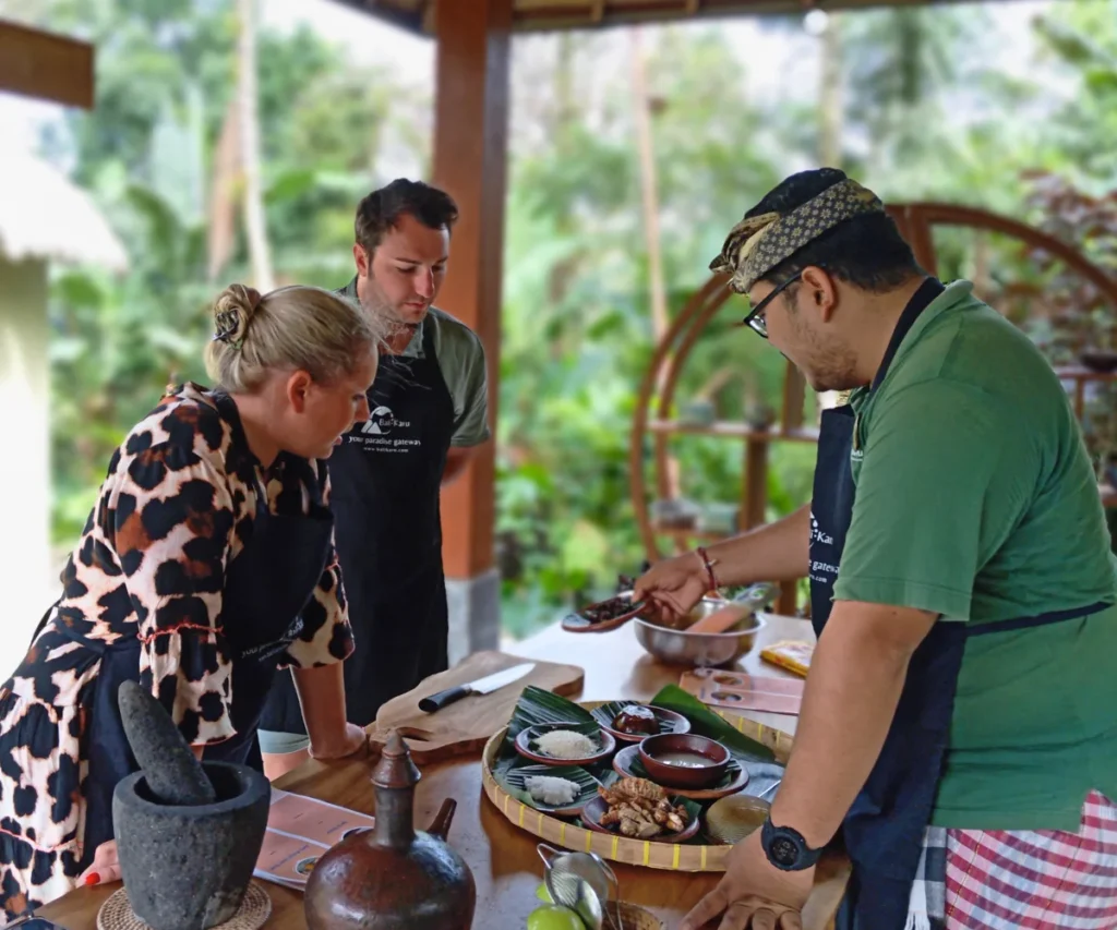 team member Balikaru explains jamu making
